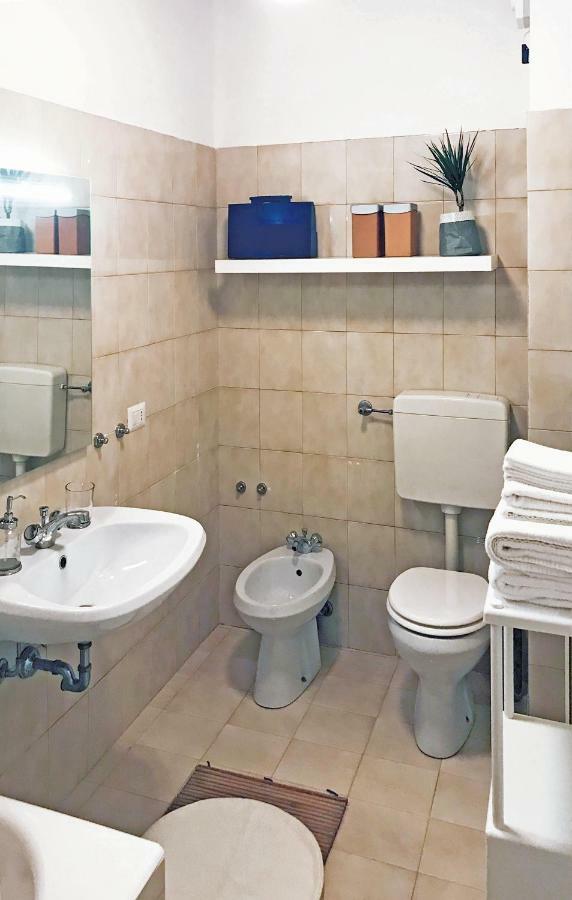 Iris Home Комо Екстериор снимка